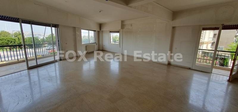 (For Sale) Residential Floor Apartment || Athens South/Palaio Faliro - 161 Sq.m, 4 Bedrooms, 395.000€ 
